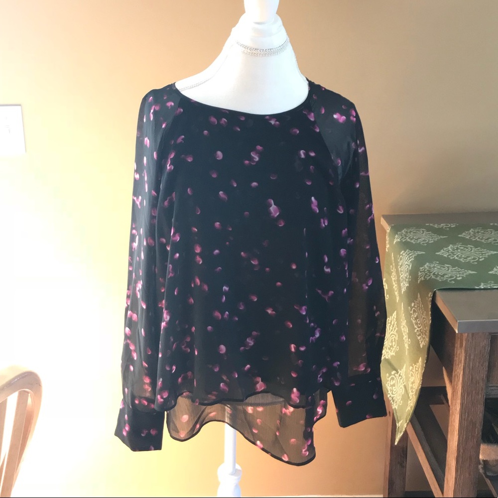 Black and pink long sleeve chiffon blouse